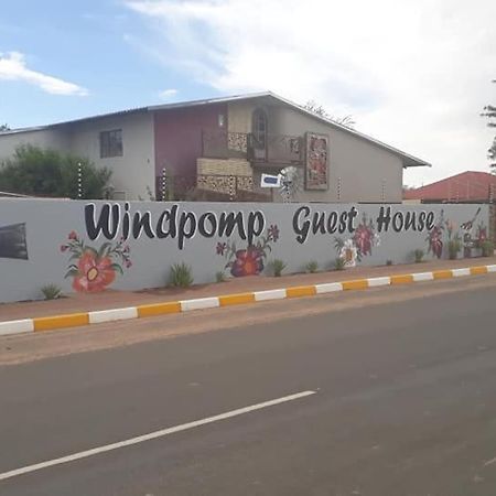 Die Windpomp Guesthouse Gobabis Ngoại thất bức ảnh