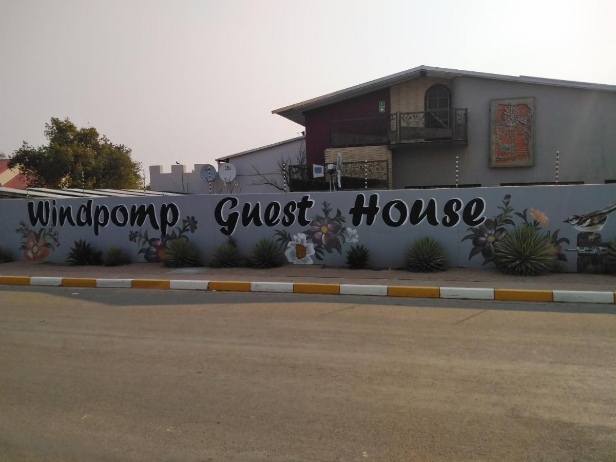 Die Windpomp Guesthouse Gobabis Ngoại thất bức ảnh