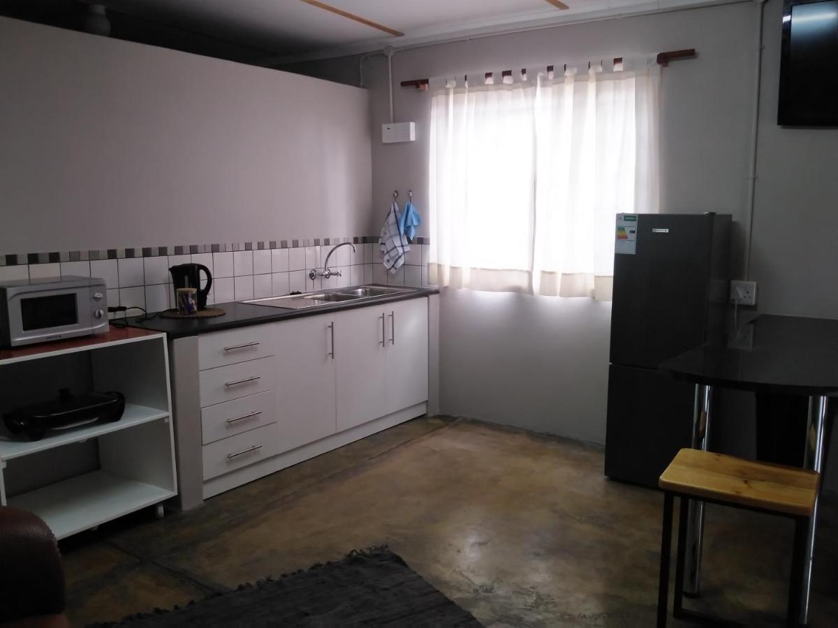 Die Windpomp Guesthouse Gobabis Ngoại thất bức ảnh