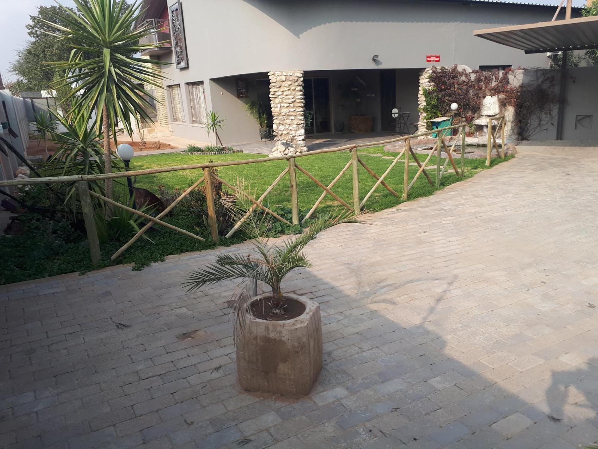Die Windpomp Guesthouse Gobabis Ngoại thất bức ảnh