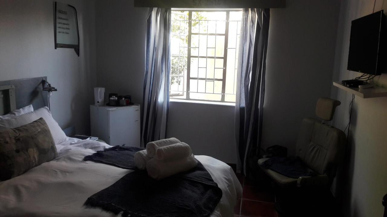 Die Windpomp Guesthouse Gobabis Ngoại thất bức ảnh