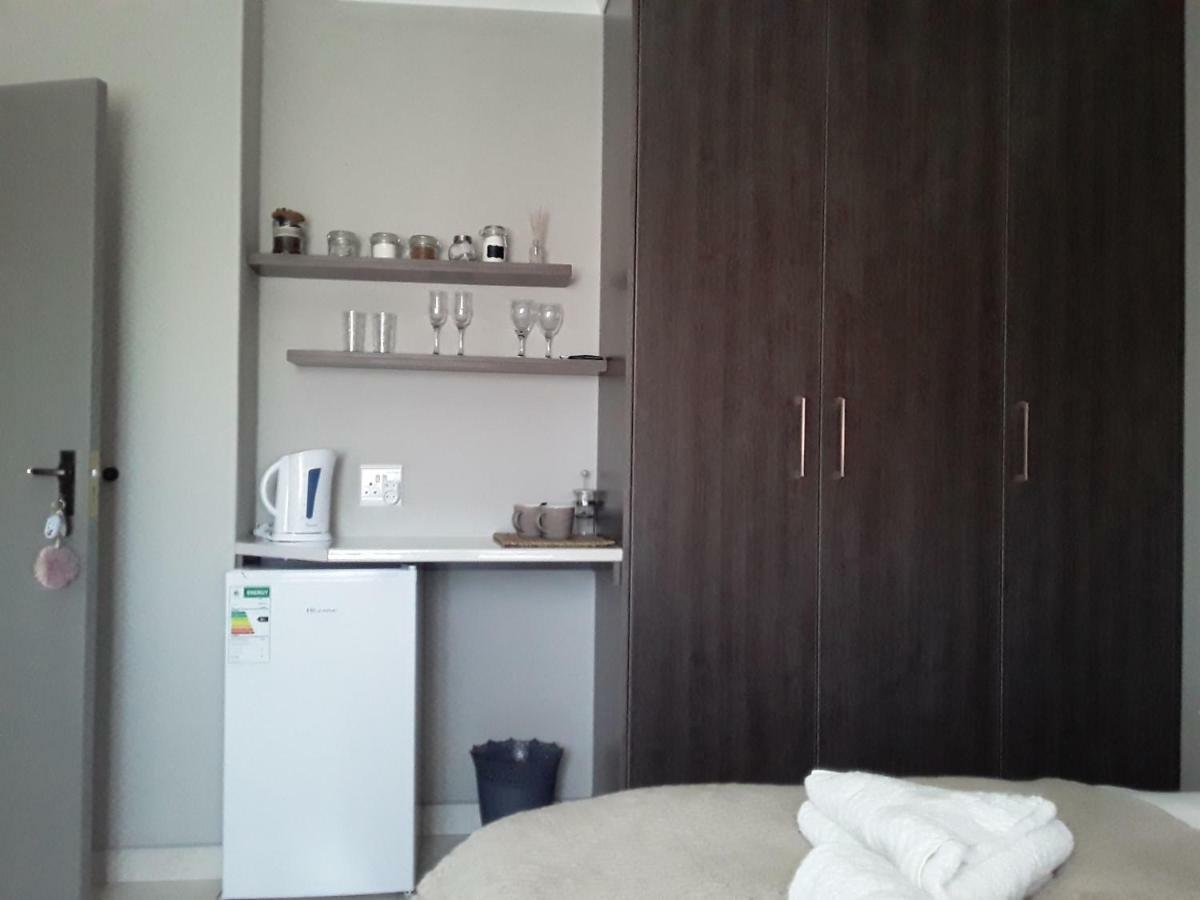 Die Windpomp Guesthouse Gobabis Ngoại thất bức ảnh